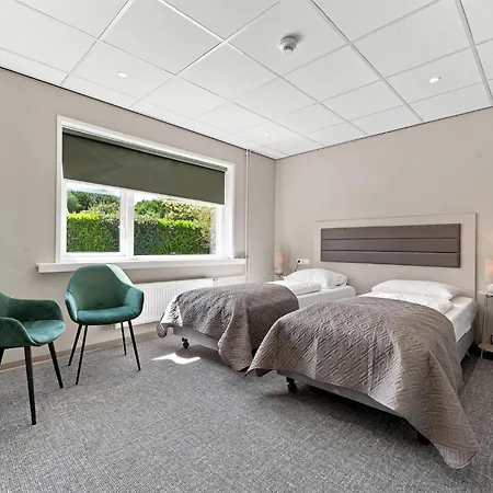 Hotel Connection 3*