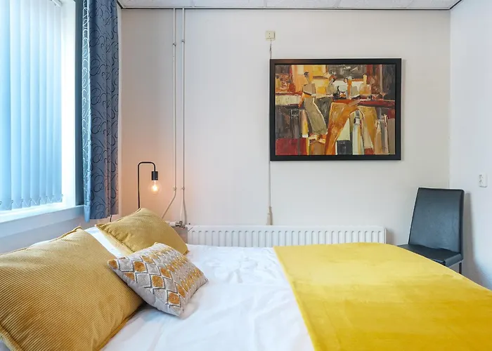 Ouddorp Connection Guesthouse 2* アウドルプ